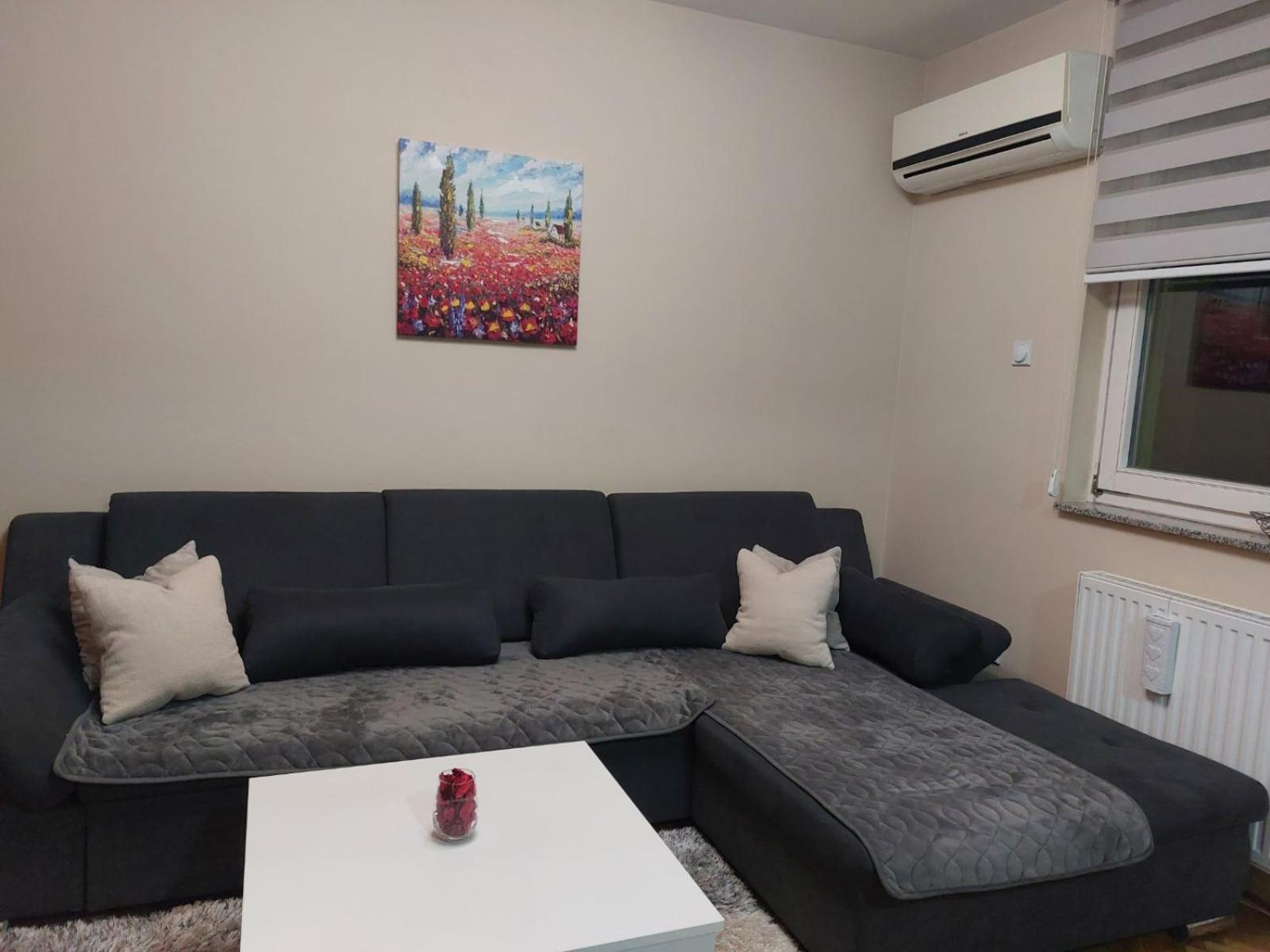 Lnb Lux Apartment Doboj Exterior photo